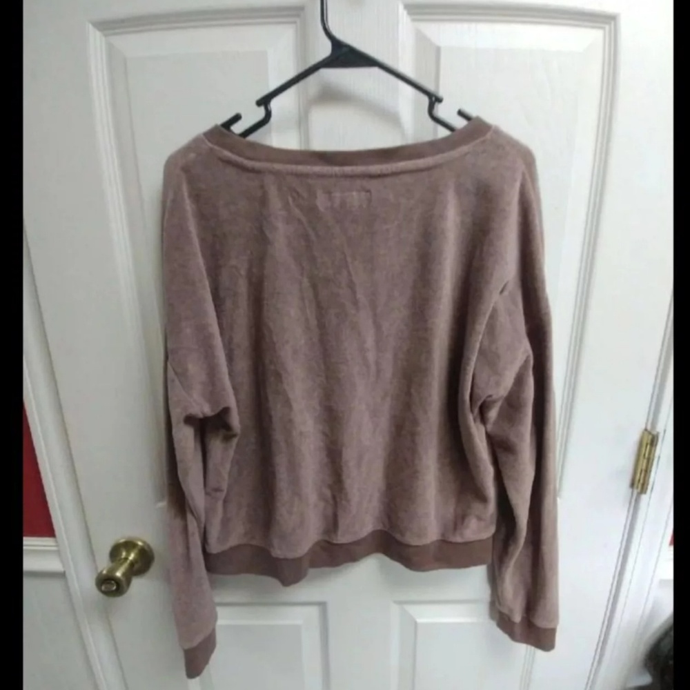 Soft aeropostale sweatshirt ...vet comfortable